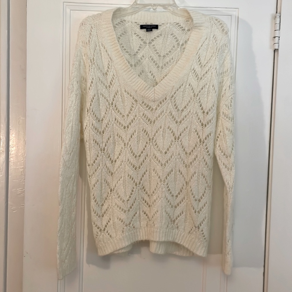 Beautiful off white knit sweater